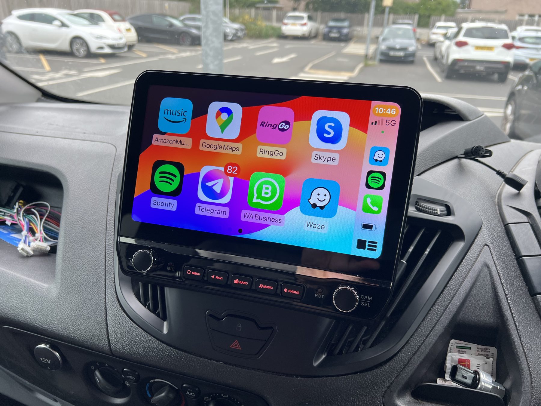Ford Transit custom Android 13 Apple car play Android auto head unit